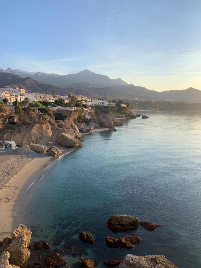 Atico & Terraza By Maison Jaken Nerja Exteriör bild